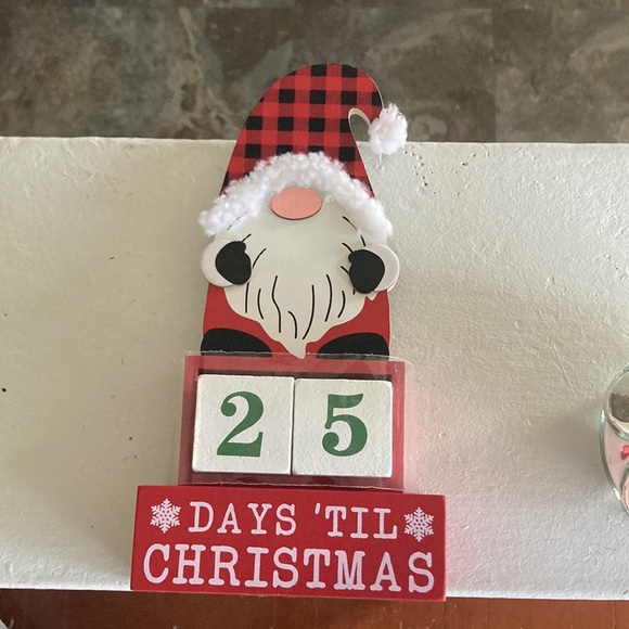 NWT Wooden Santa Gnome Days To Christmas Wooden Block Counter Decoration Set - Picture 3 of 11
